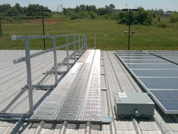 Roofwalk and handrail